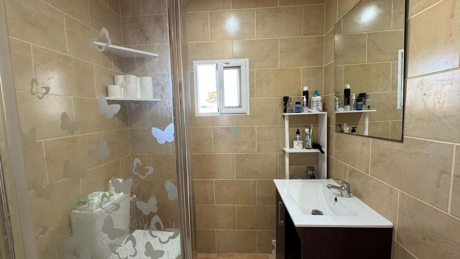 6 bedroom Villa for sale in Villamartin with pool - € 425,000 (Ref: 8878856)