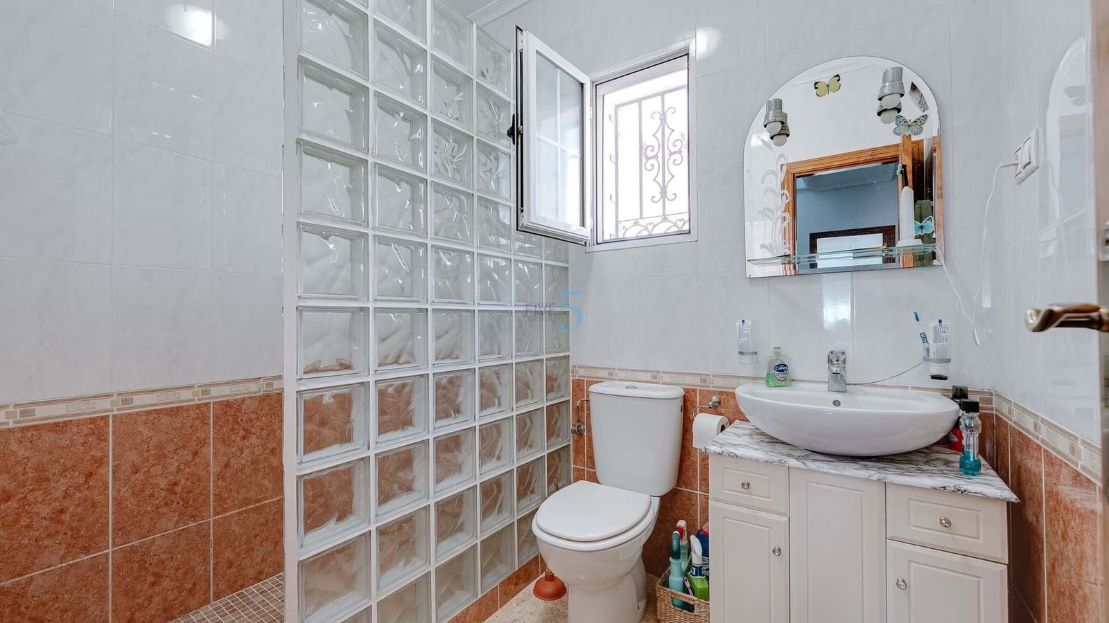 3 soverom Hus til salgs i Villamartin med svømmebasseng - € 170 000 (Ref: 8885614)