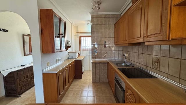 2 soverom Penthouse til salgs i Punta Prima, Orihuela med svømmebasseng - € 144 900 (Ref: 8888955)