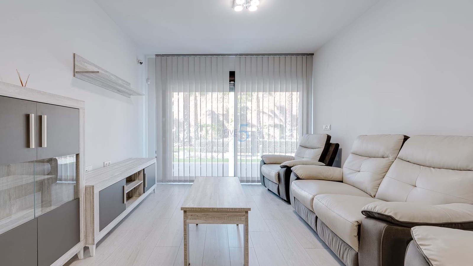 2 bedroom Apartment for sale in Villamartin with pool garage - € 249,500 (Ref: 8894313)