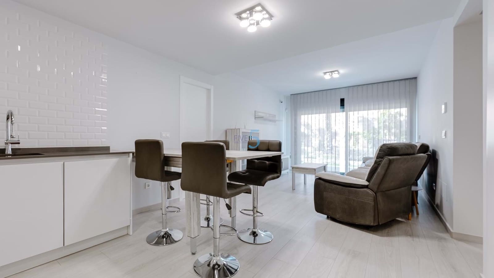 2 bedroom Apartment for sale in Villamartin with pool garage - € 249,500 (Ref: 8894313)