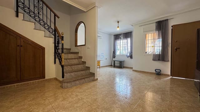 3 sypialnia Dom na sprzedaż w Villamartin, Orihuela z basenem garażem - 164 900 € (Ref: 8896034)