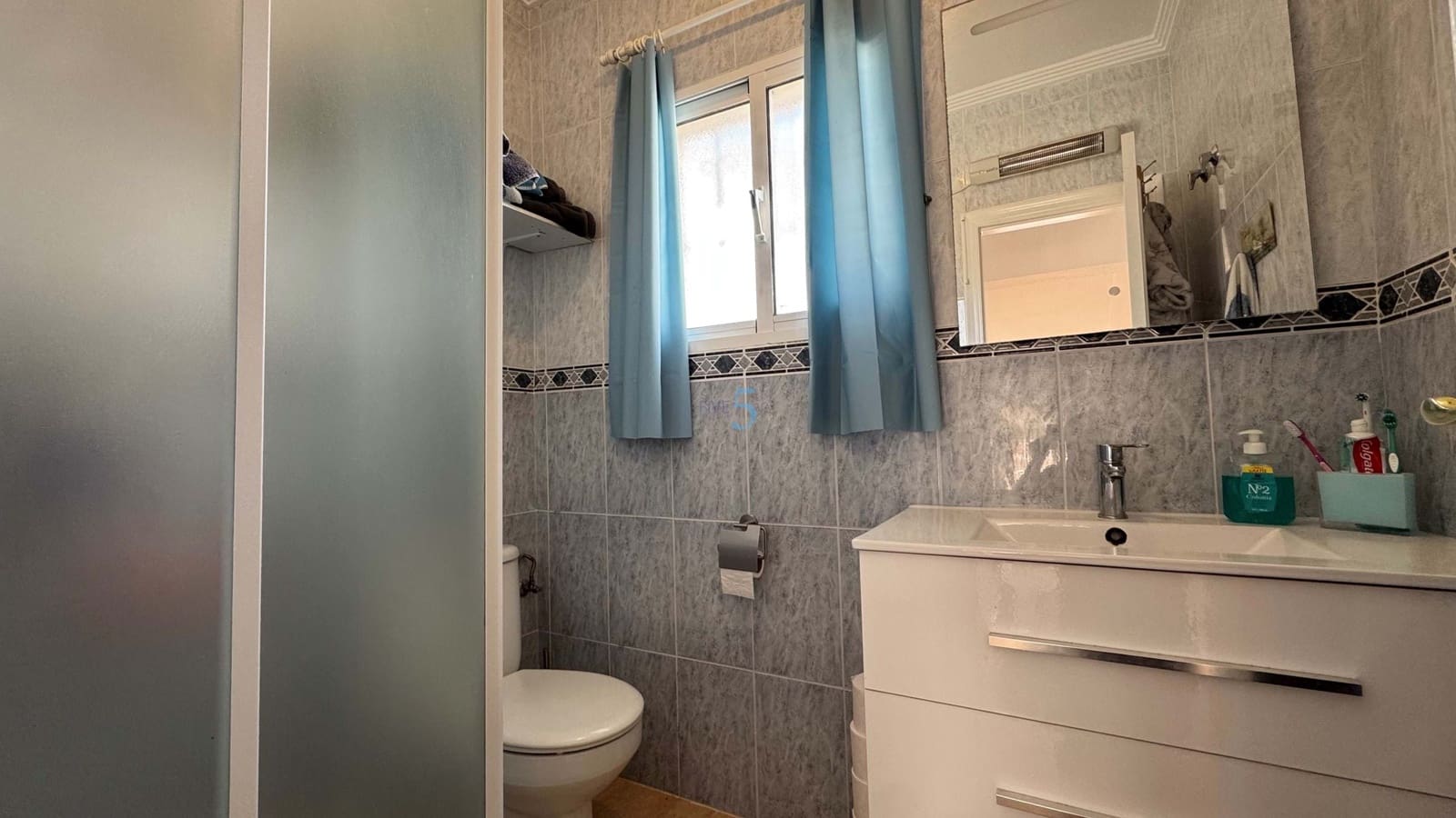 3 bedroom Villa for sale in Villamartin with pool garage - € 198,000 (Ref: 8898044)