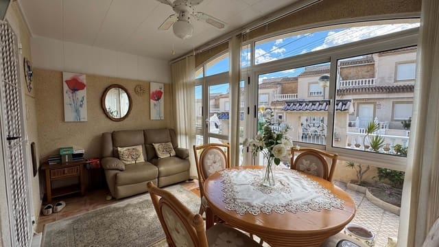 3 bedroom Villa for sale in Villamartin, Orihuela with pool garage - € 198,000 (Ref: 8898044)