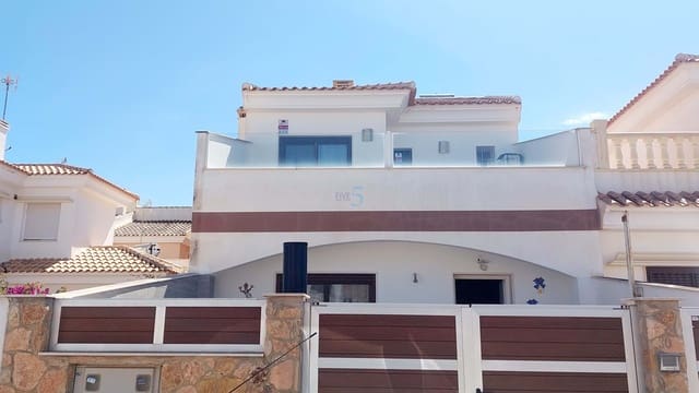 4 bedroom Townhouse for sale in Lo Pagan, San Pedro del Pinatar with pool - € 270,000 (Ref: 8901484)