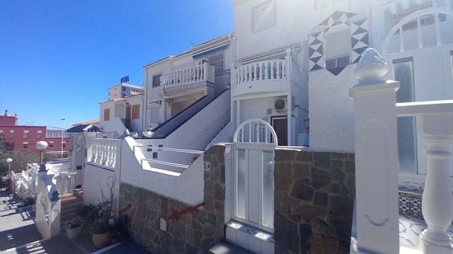 3 soveværelse Byhus til salg i La Mata, Torrevieja - € 139.995 (Ref: 8906839)