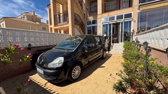 Apartamento de 2 habitaciones en La Zenia, Orihuela en venta con piscina garaje - 149.000 € (Ref: 8912360)