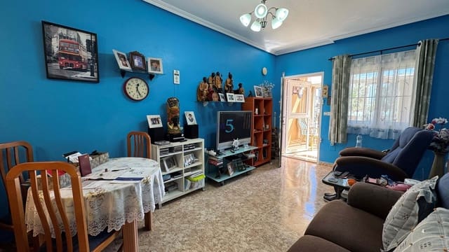 Apartamento de 2 habitaciones en La Zenia, Orihuela en venta con piscina garaje - 149.000 € (Ref: 8912360)