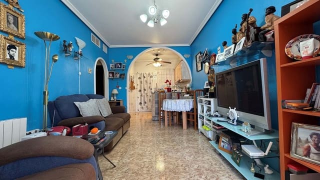Apartamento de 2 habitaciones en La Zenia, Orihuela en venta con piscina garaje - 149.000 € (Ref: 8912360)