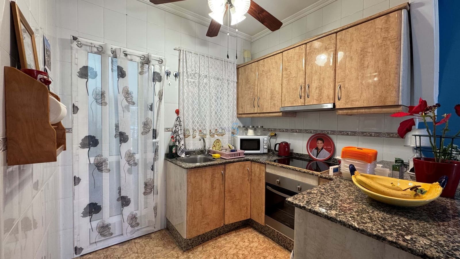 Apartamento de 2 habitaciones en La Zenia en venta con piscina garaje - 149.000 € (Ref: 8912360)