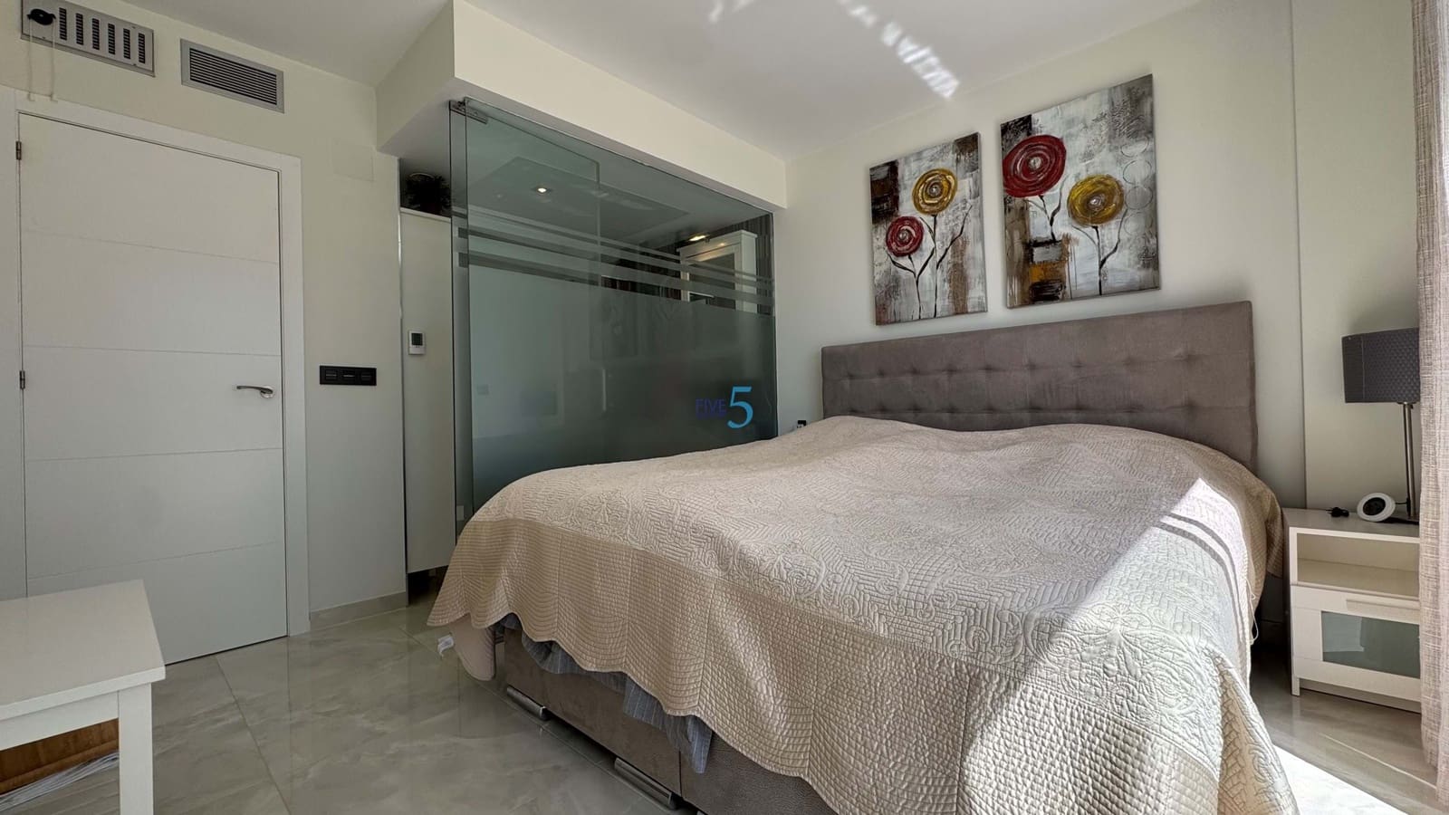 3 chambre Villa/Maison à vendre à Orihuela Costa avec piscine garage - 389 000 € (Ref: 8920432)