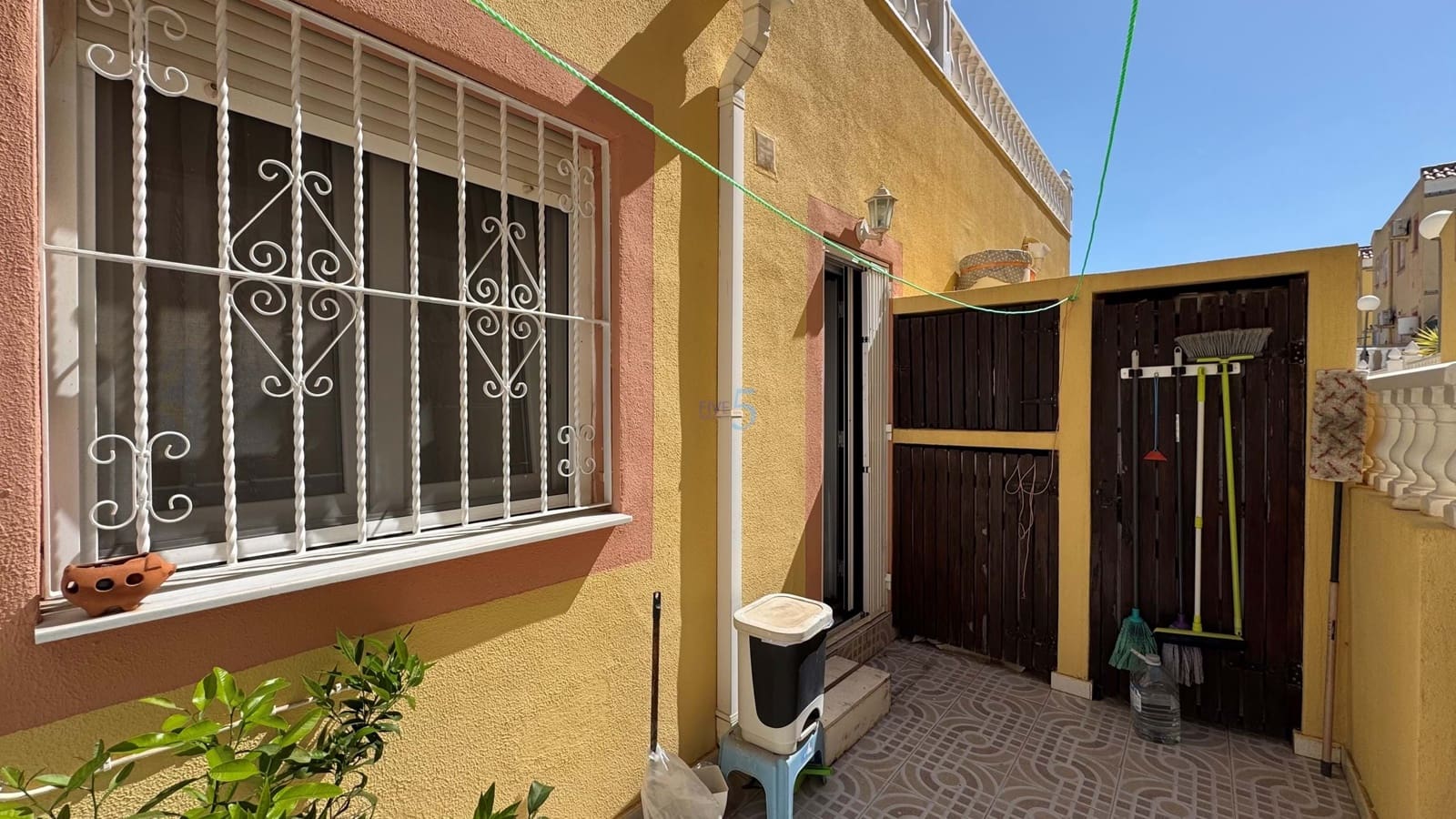 3 soverom Hus til salgs i Villamartin med svømmebasseng - € 175 000 (Ref: 8924983)