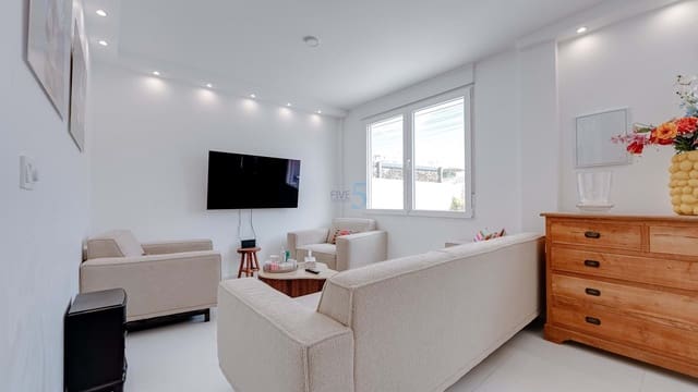 3 chambre Maison de Ville à vendre à Torrevieja avec piscine - 249 000 € (Ref: 8931779)