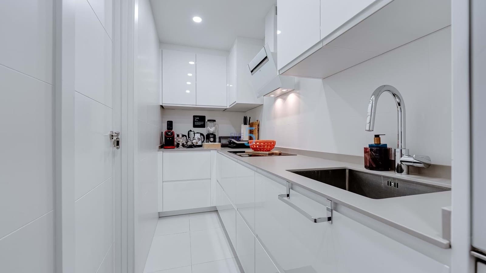 3 chambre Maison de Ville à vendre à Torrevieja avec piscine - 249 000 € (Ref: 8931779)