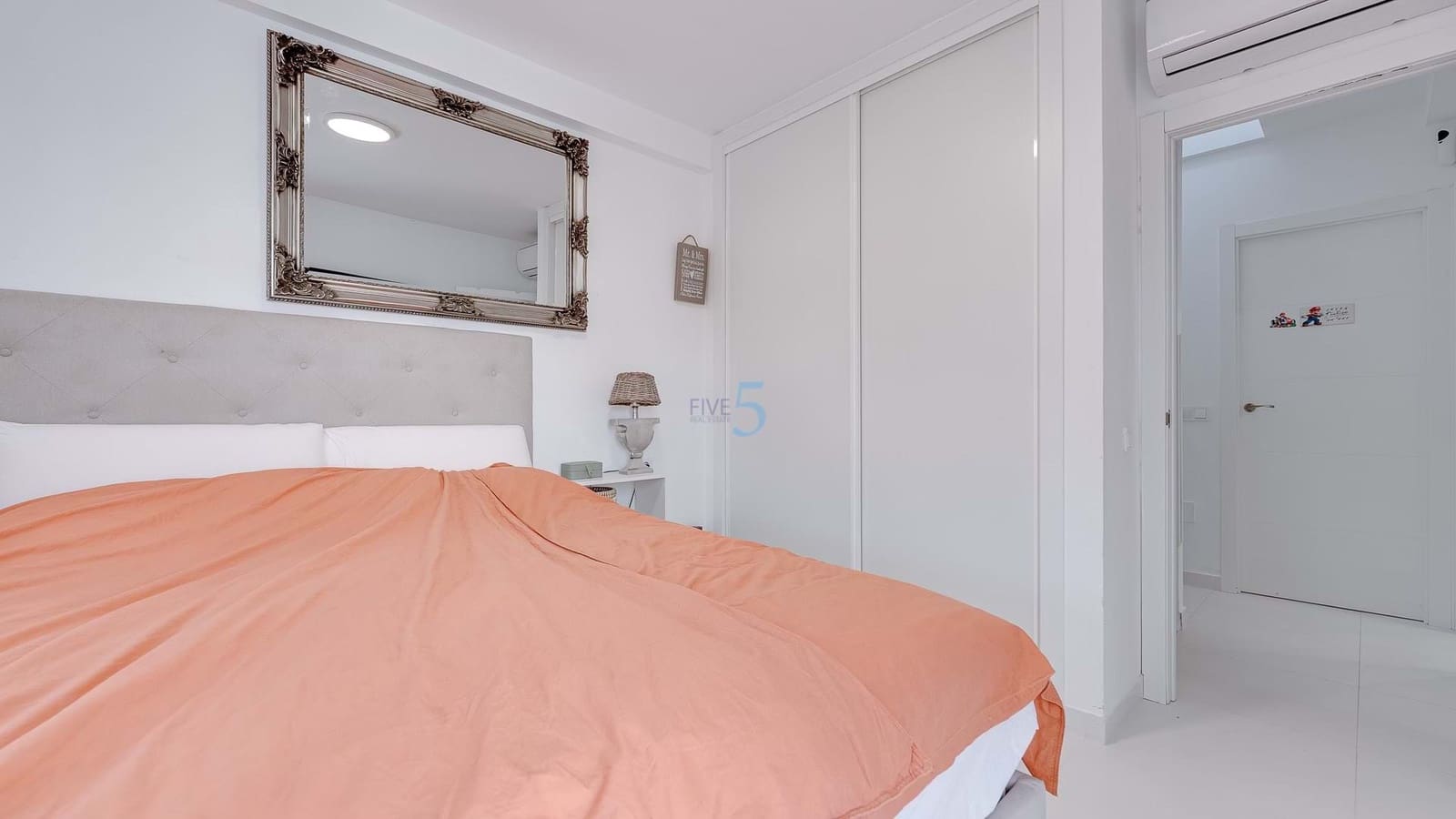 3 chambre Maison de Ville à vendre à Torrevieja avec piscine - 249 000 € (Ref: 8931779)