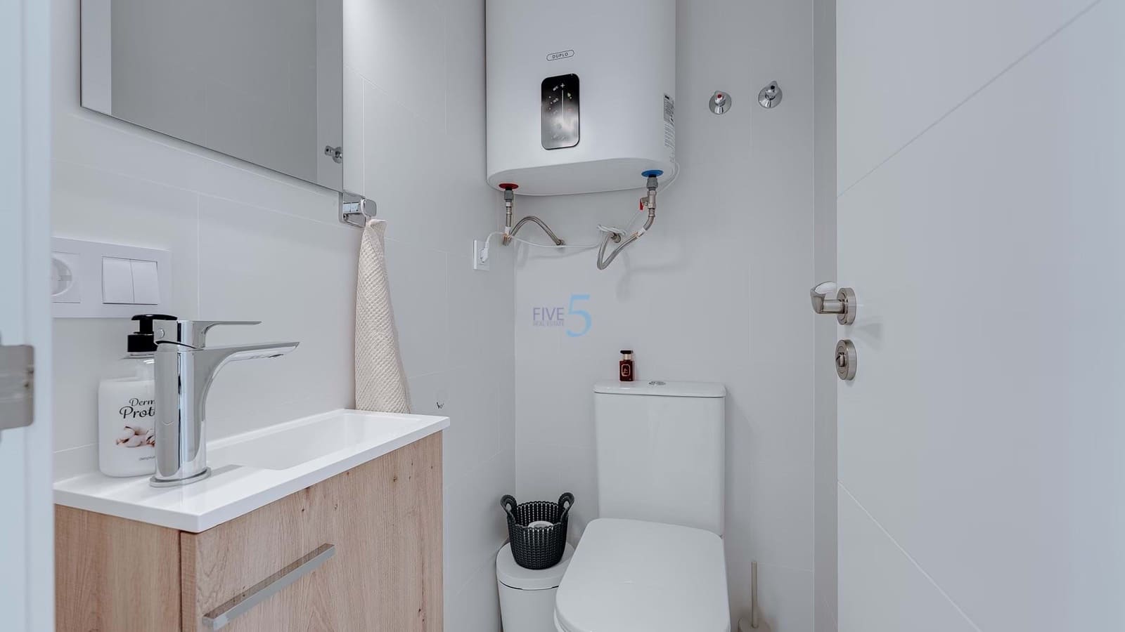 3 chambre Maison de Ville à vendre à Torrevieja avec piscine - 249 000 € (Ref: 8931779)