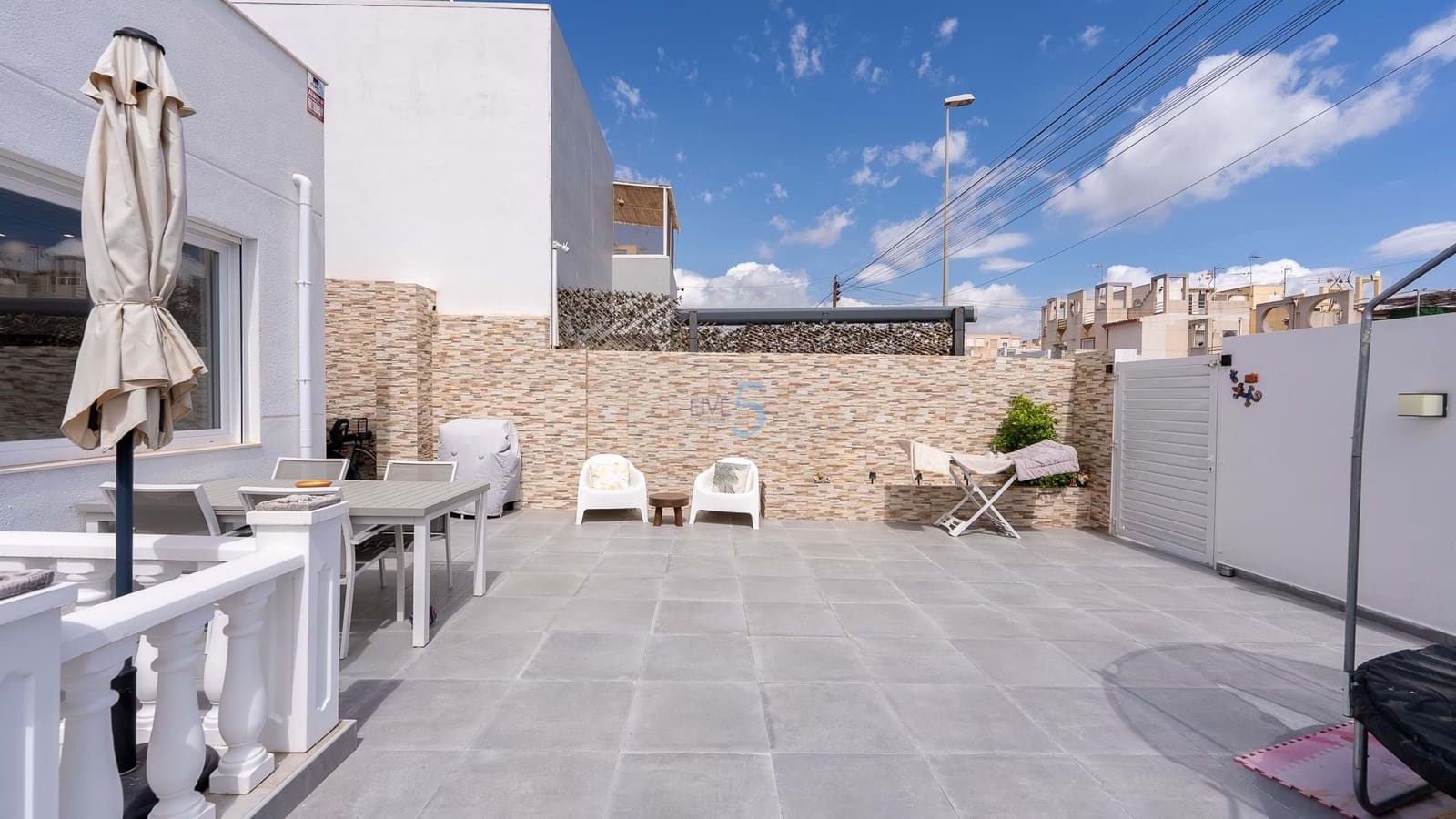 3 chambre Maison de Ville à vendre à Torrevieja avec piscine - 249 000 € (Ref: 8931779)