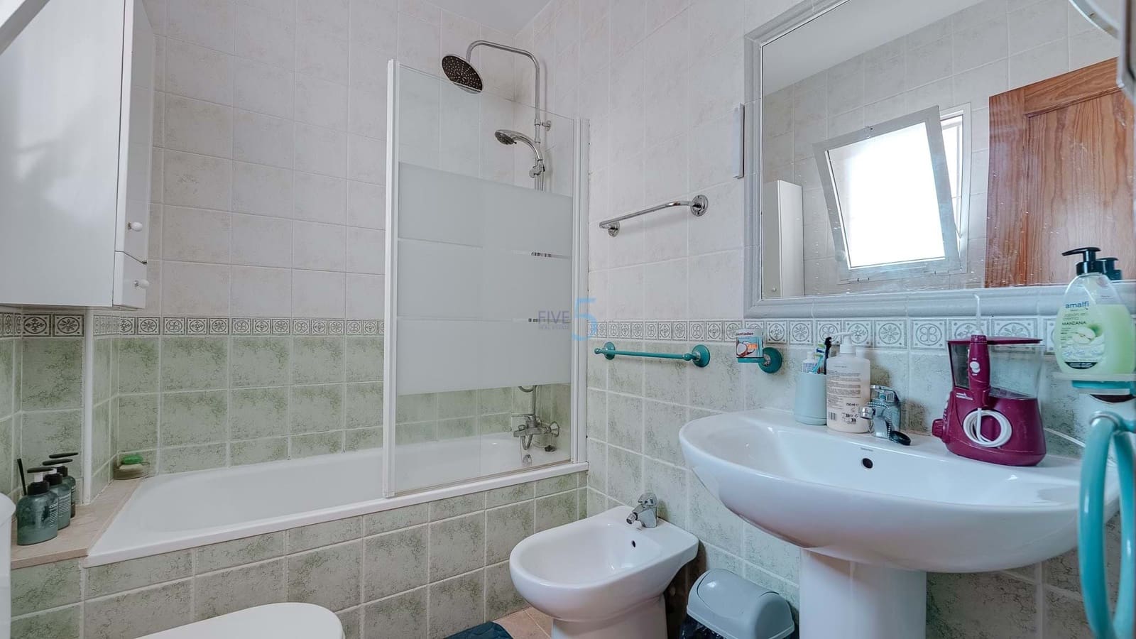 Pareado de 3 habitaciones en Torrevieja en venta con piscina - 165.000 € (Ref: 8934668)