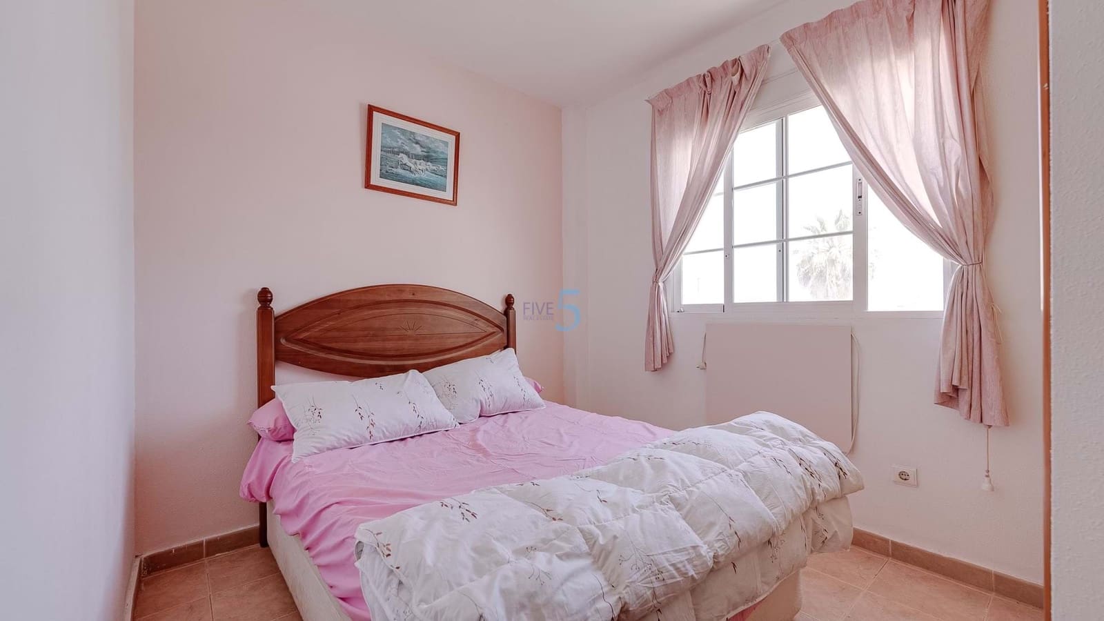 Pareado de 3 habitaciones en Torrevieja en venta con piscina - 165.000 € (Ref: 8934668)