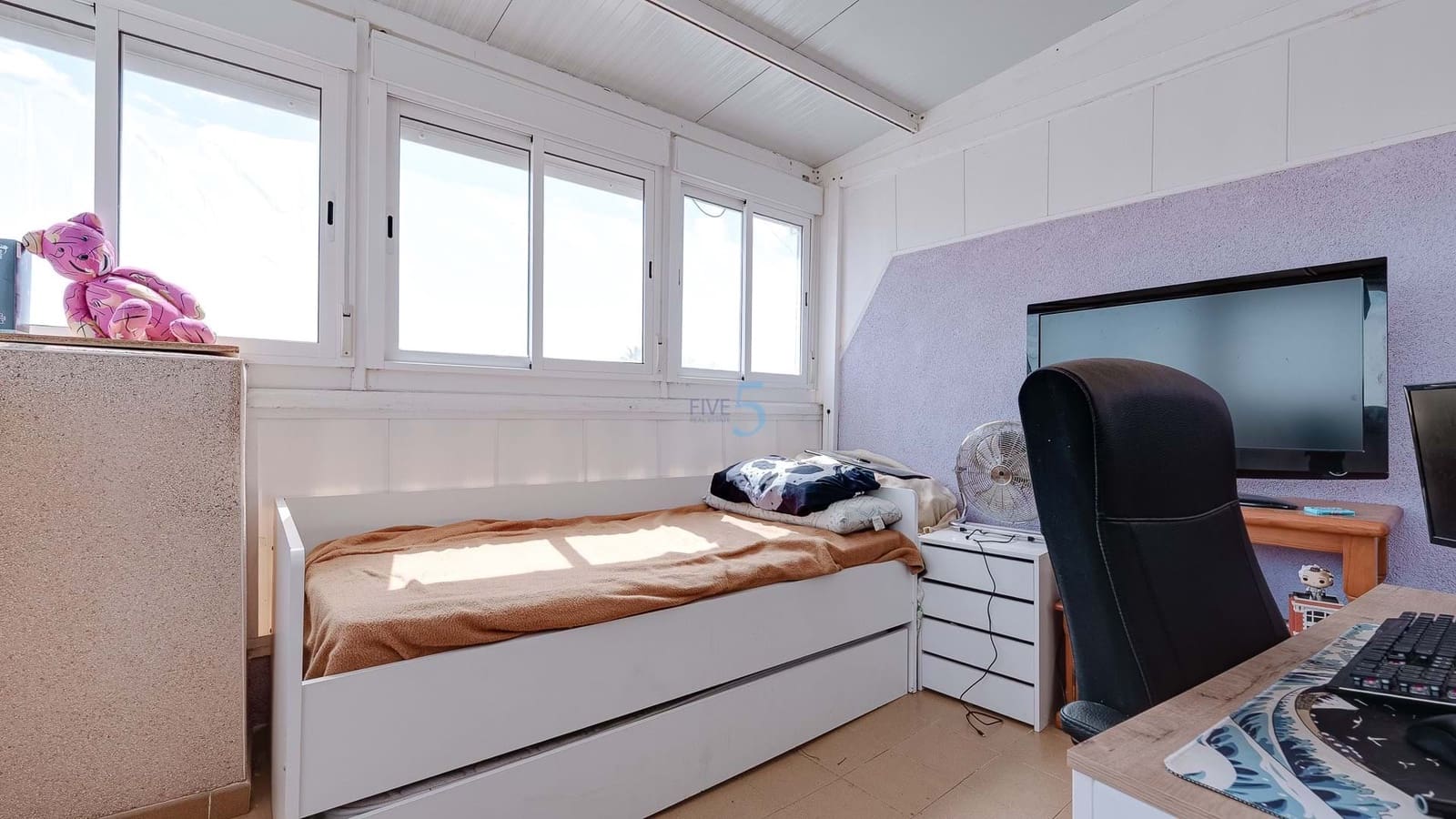 Pareado de 3 habitaciones en Torrevieja en venta con piscina - 165.000 € (Ref: 8934668)