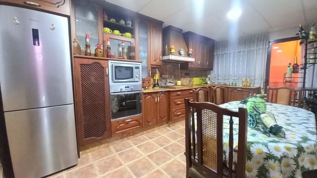 7 sovrum Hus till salu i Daya Nueva - 425 000 € (Ref: 8938057)