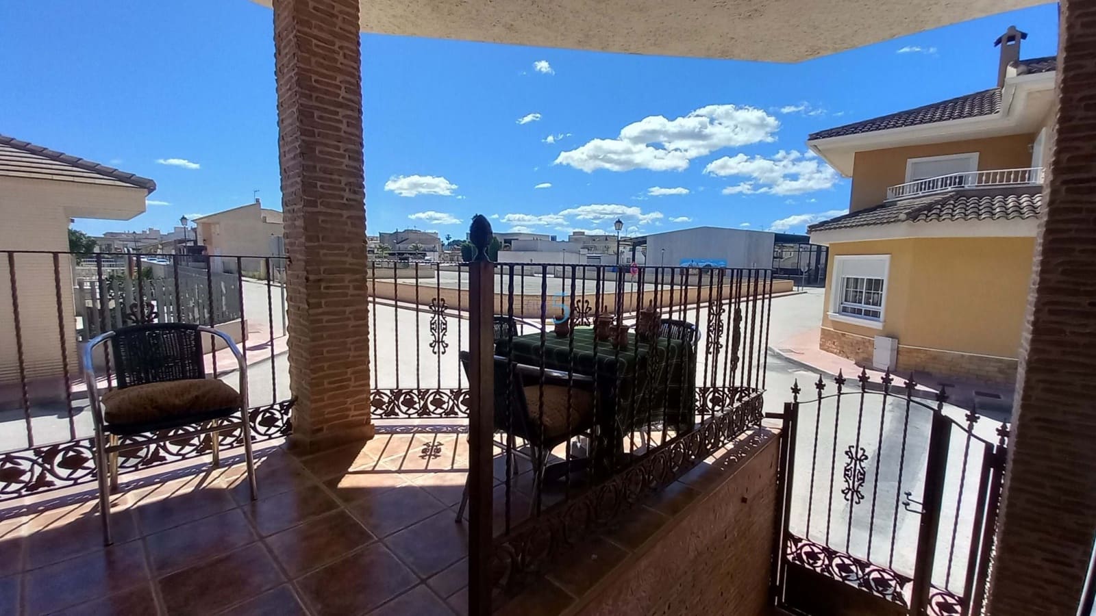 7 soveværelse Byhus til salg i Daya Nueva - € 425.000 (Ref: 8938057)