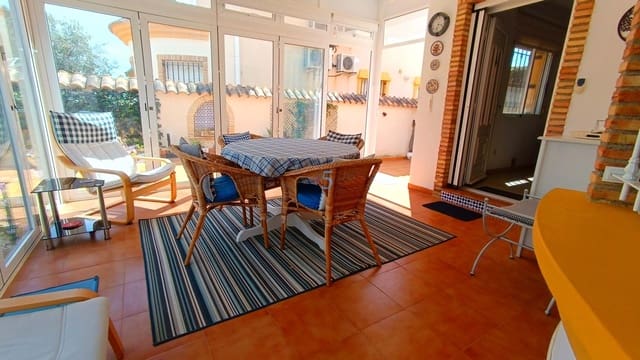 3 soveværelse Villa til salg i El Raso, Guardamar del Segura med swimmingpool - € 269.000 (Ref: 8938244)