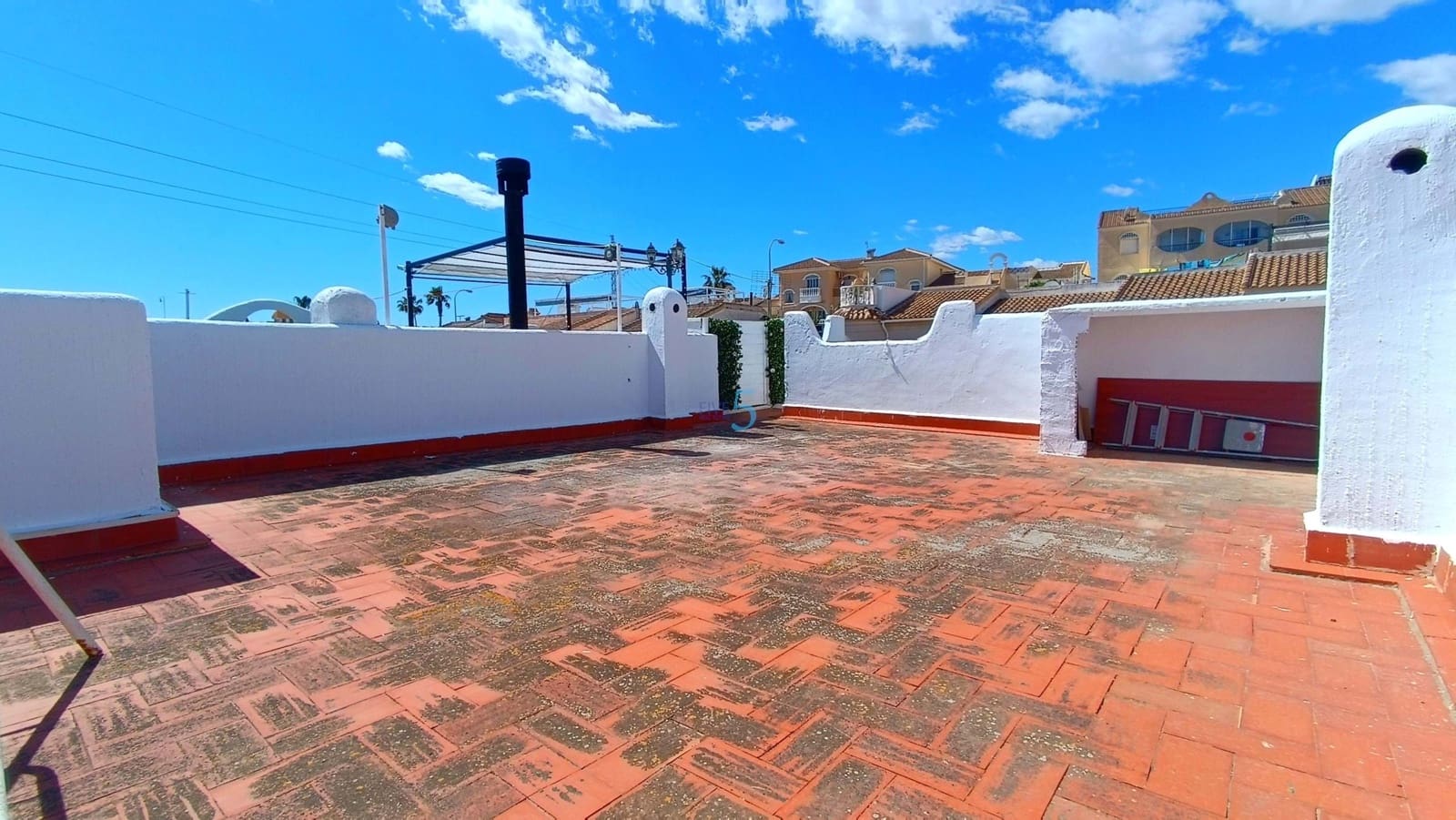 2 bedroom Bungalow for sale in Ciudad Quesada with pool - € 149,950 (Ref: 8940709)