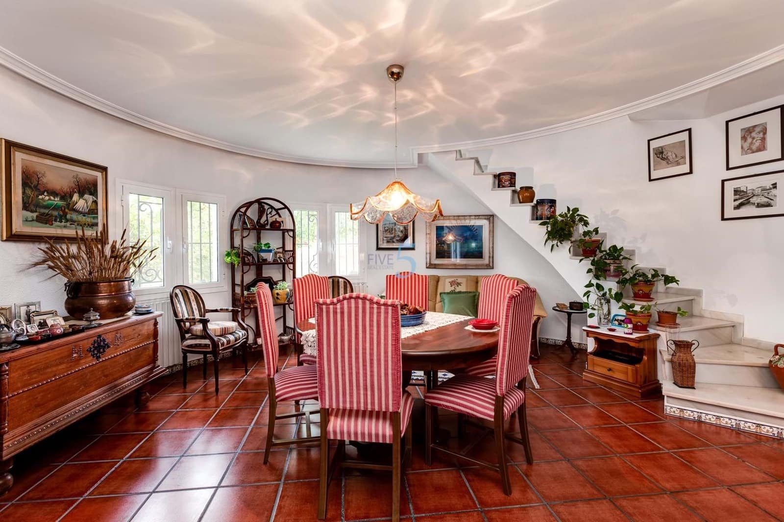 5 bedroom Villa for sale in Torrevieja with pool garage - € 850,000 (Ref: 8954952)