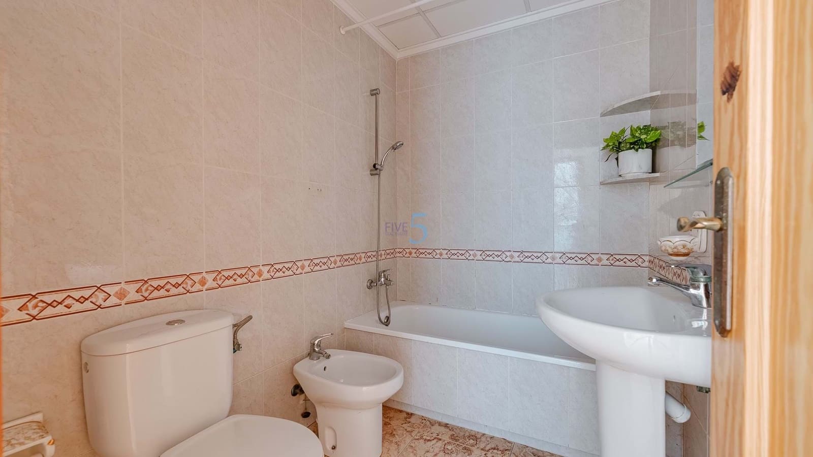 2 soverom Leilighet til salgs i Torrevieja med svømmebasseng - € 119 900 (Ref: 8958262)