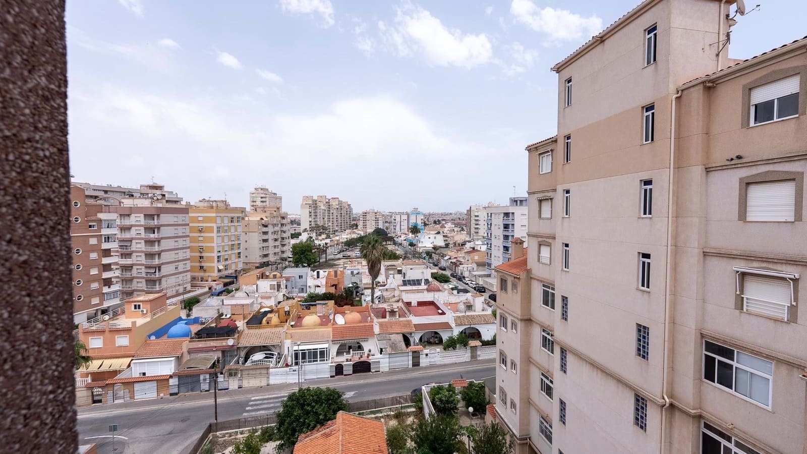 2 soverom Leilighet til salgs i Torrevieja med svømmebasseng - € 119 900 (Ref: 8958262)