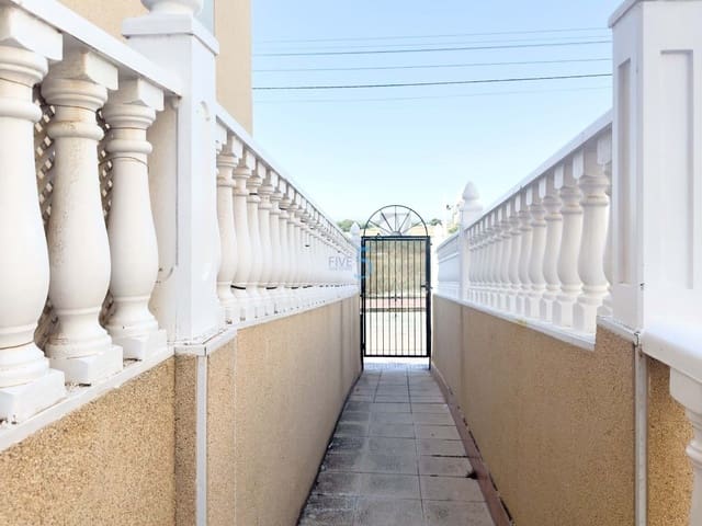 Apartamento de 2 habitaciones en La Mata, Torrevieja en venta con piscina - 152.990 € (Ref: 8962038)