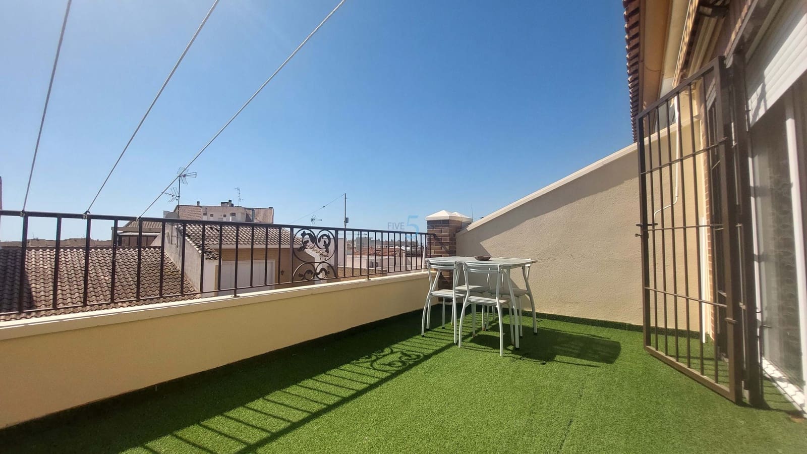 Ático de 2 habitaciones en Pilar de la Horadada en venta con garaje - 139.999 € (Ref: 8971822)
