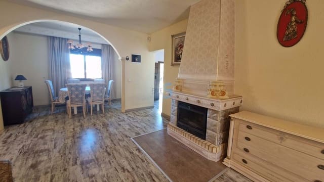 Chalet de 3 habitaciones en Los Balcones en venta con piscina - 329.000 € (Ref: 8998078)