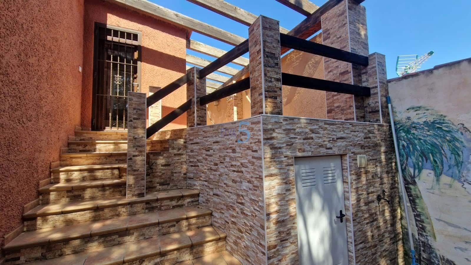 3 bedroom Villa for sale in Los Balcones with pool - € 329,000 (Ref: 8998078)