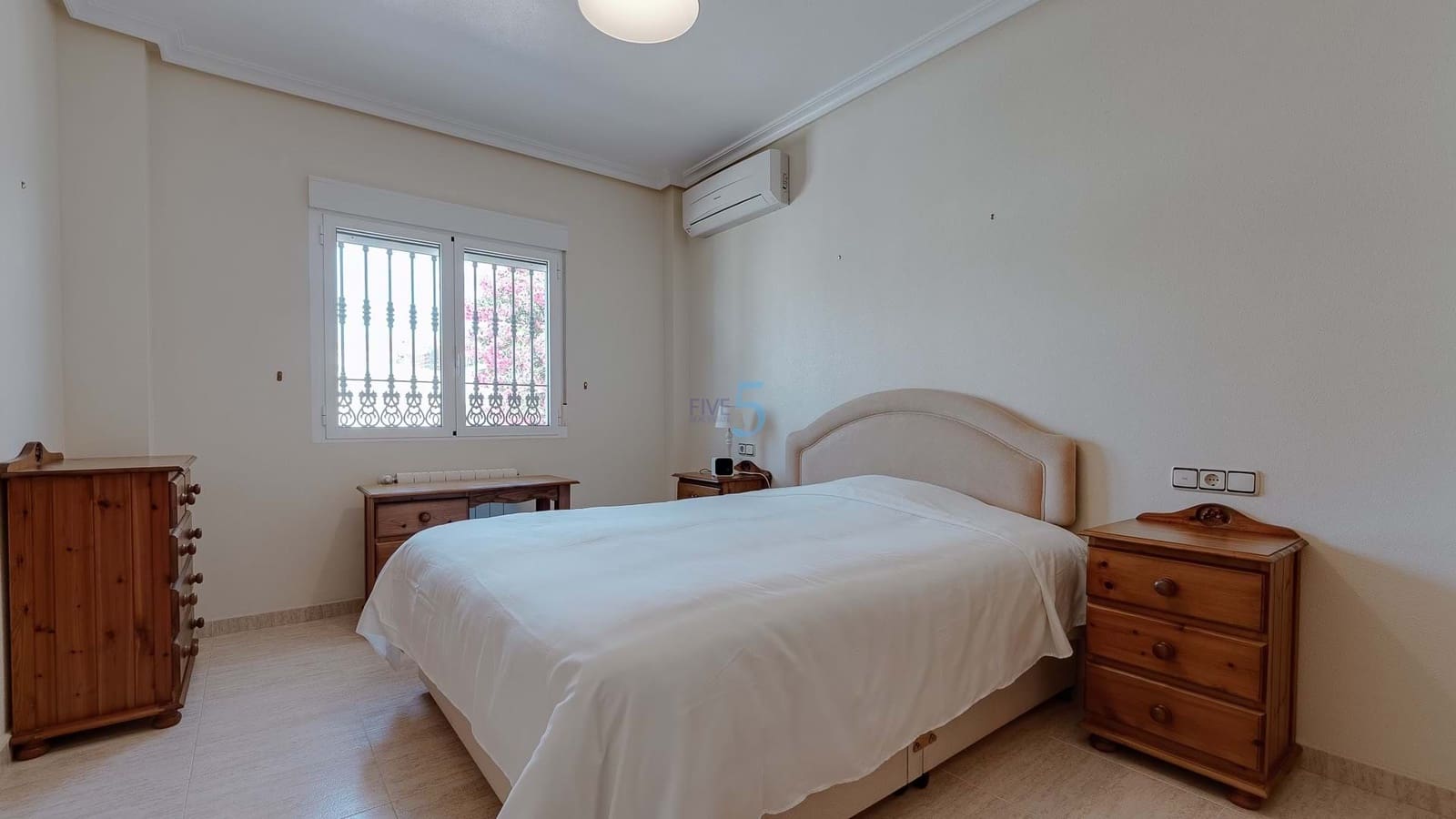 3 bedroom Villa for sale in San Fulgencio with pool garage - € 495,000 (Ref: 9002249)