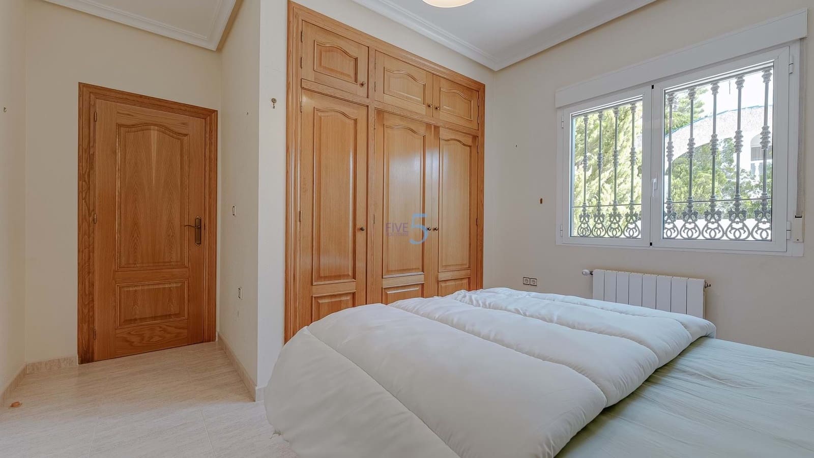 3 bedroom Villa for sale in San Fulgencio with pool garage - € 495,000 (Ref: 9002249)