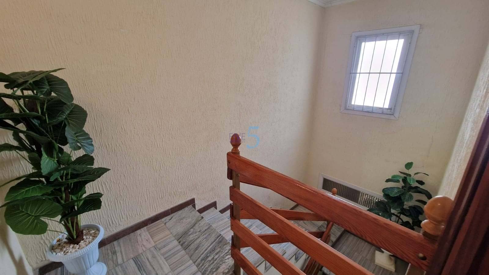 5 bedroom Townhouse for sale in Rojales with garage - € 275,000 (Ref: 9017107)