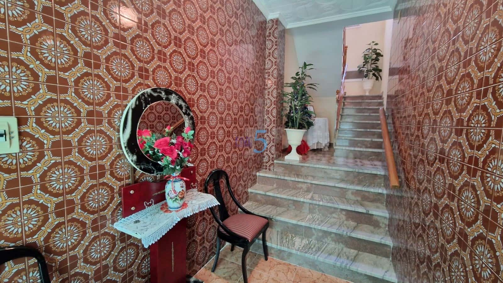 5 bedroom Townhouse for sale in Rojales with garage - € 275,000 (Ref: 9017107)