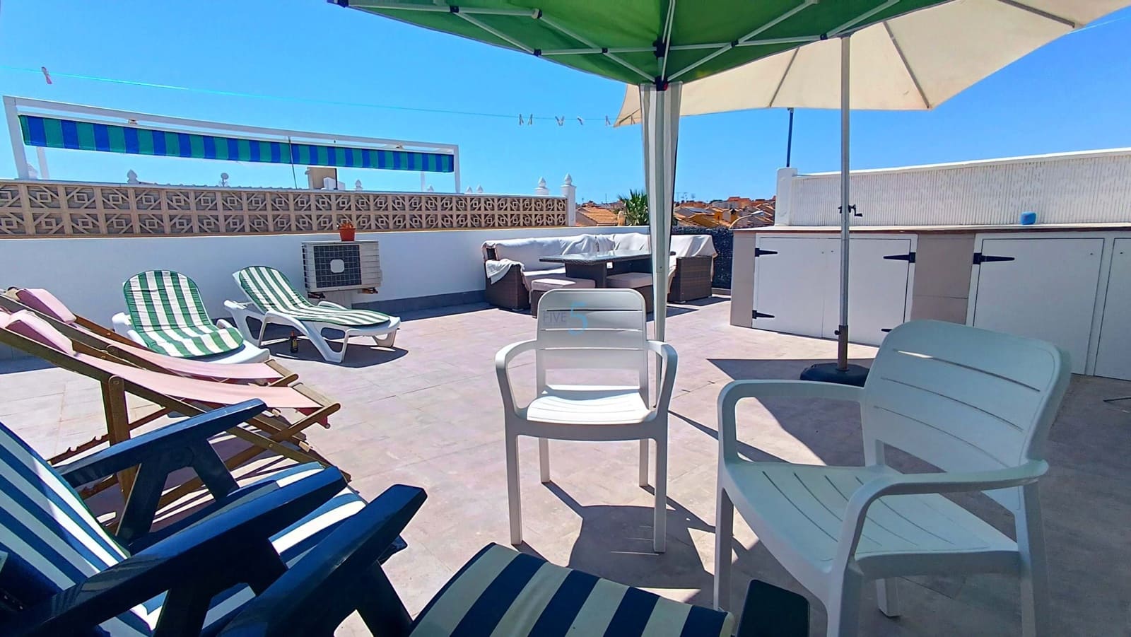 3 soverom Leilighet til salgs i Torrevieja med svømmebasseng - € 134 950 (Ref: 9023944)