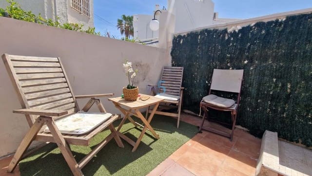 2 chambre Bungalow à vendre à Torrevieja avec garage - 215 000 € (Ref: 9026261)