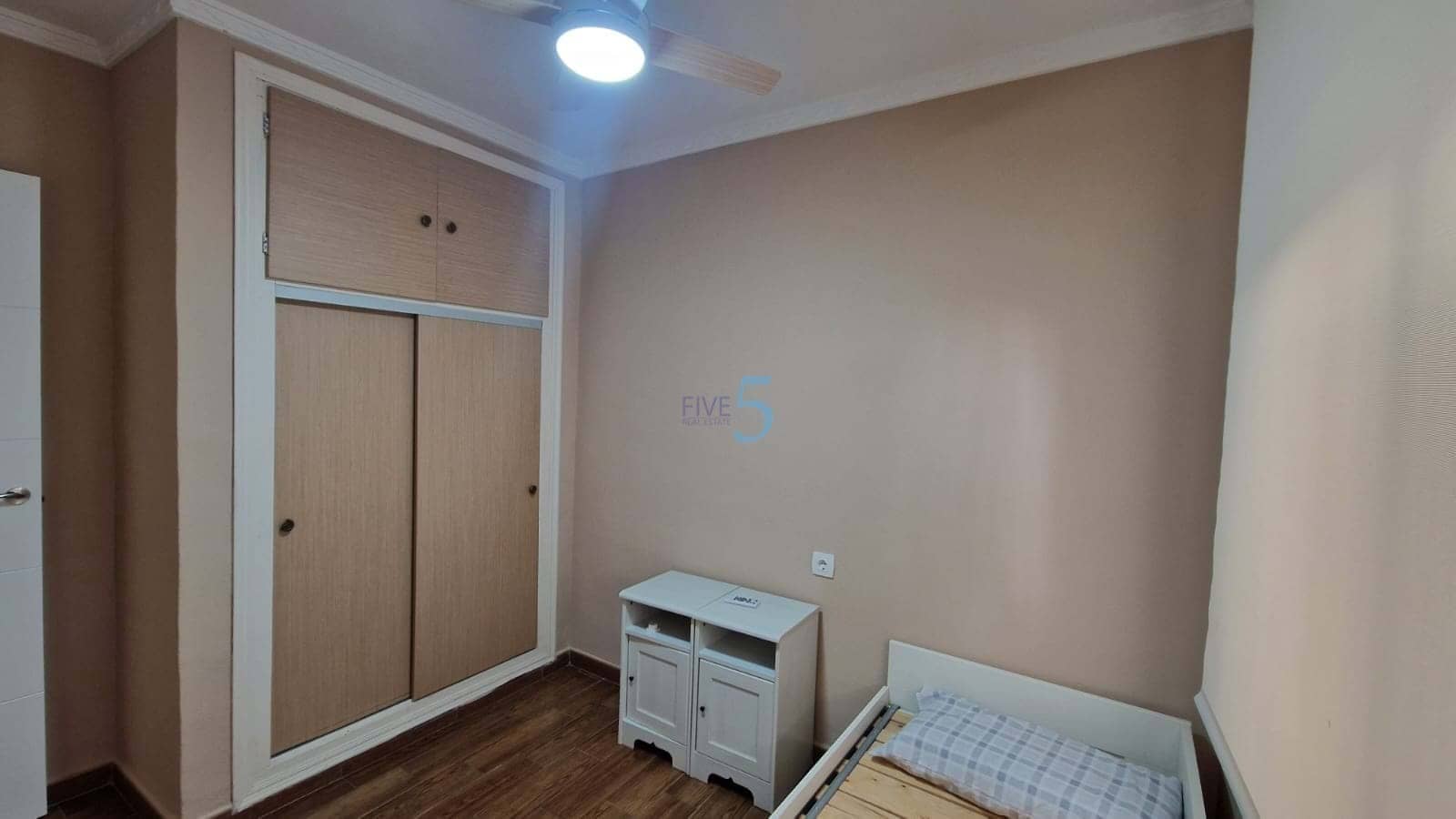 2 chambre Bungalow à vendre à Torrevieja avec garage - 215 000 € (Ref: 9026261)