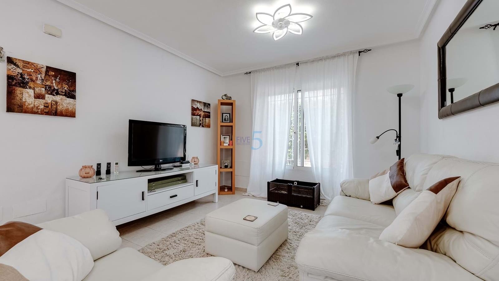 Chalet de 3 habitaciones en Ciudad Quesada en venta con piscina - 239.995 € (Ref: 9038274)