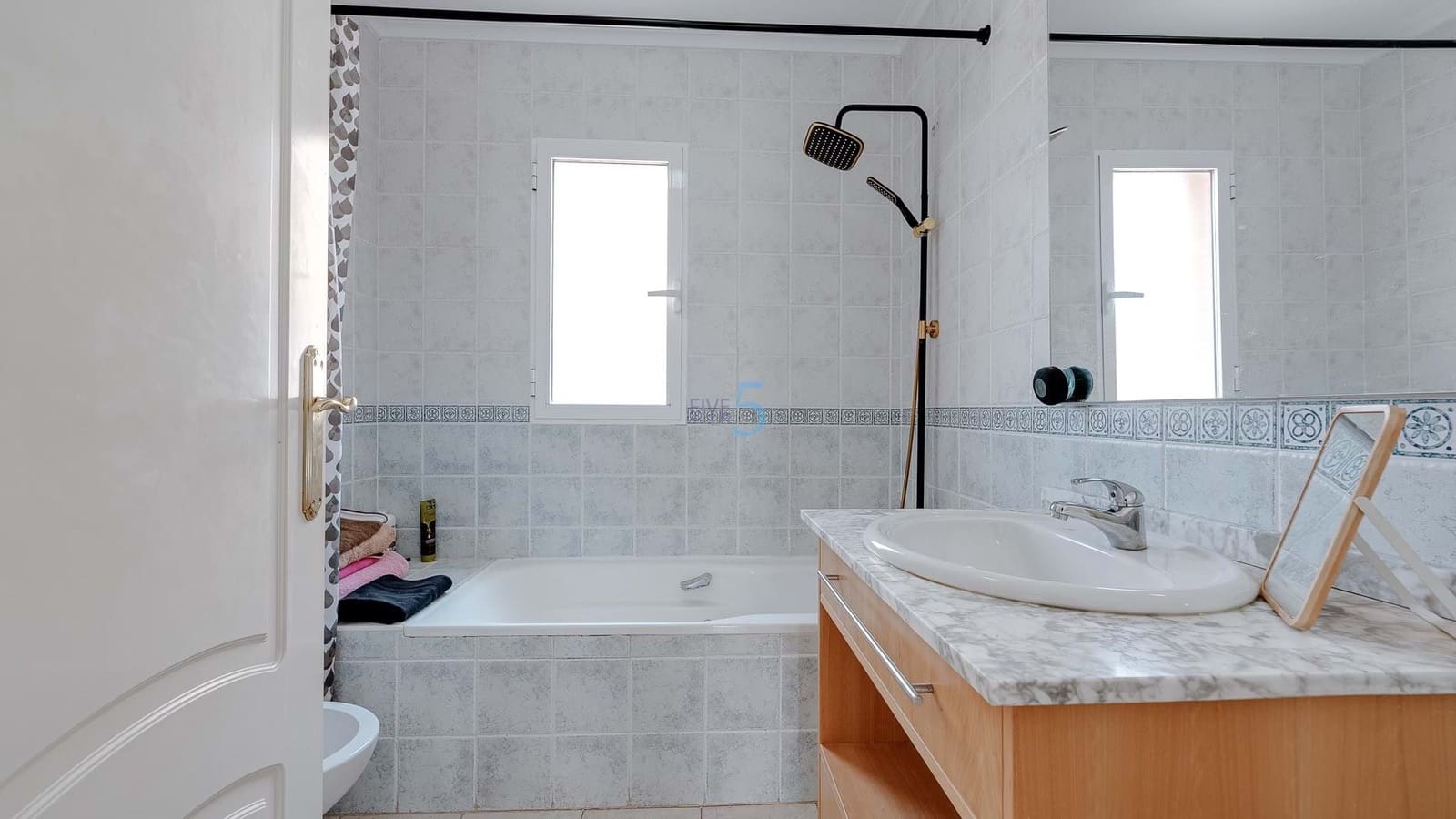 Chalet de 3 habitaciones en Ciudad Quesada en venta con piscina - 239.995 € (Ref: 9038274)