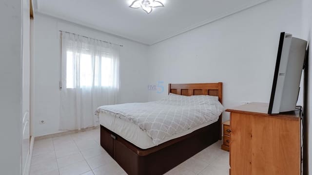 Chalet de 3 habitaciones en Ciudad Quesada, Rojales en venta con piscina - 239.995 € (Ref: 9038274)