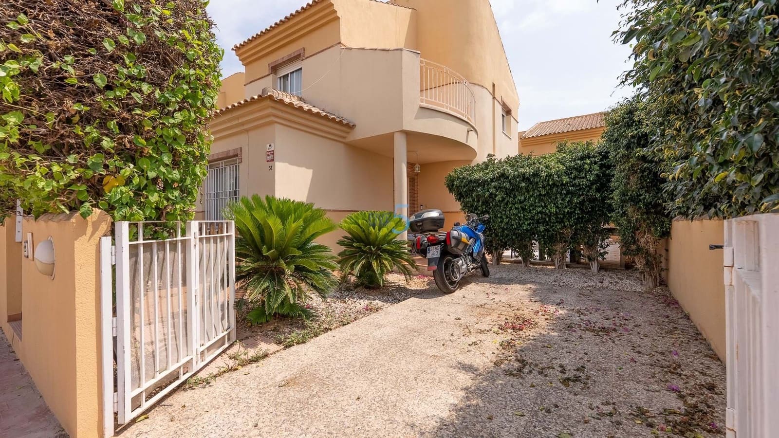 Chalet de 3 habitaciones en Ciudad Quesada en venta con piscina - 239.995 € (Ref: 9038274)