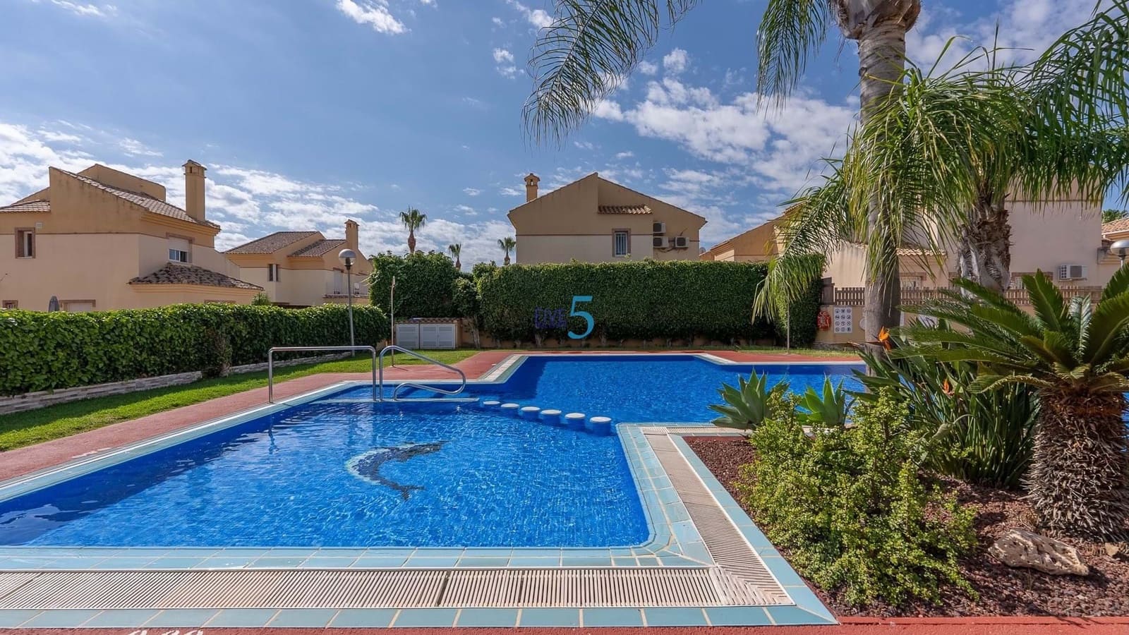 Chalet de 3 habitaciones en Ciudad Quesada en venta con piscina - 239.995 € (Ref: 9038274)