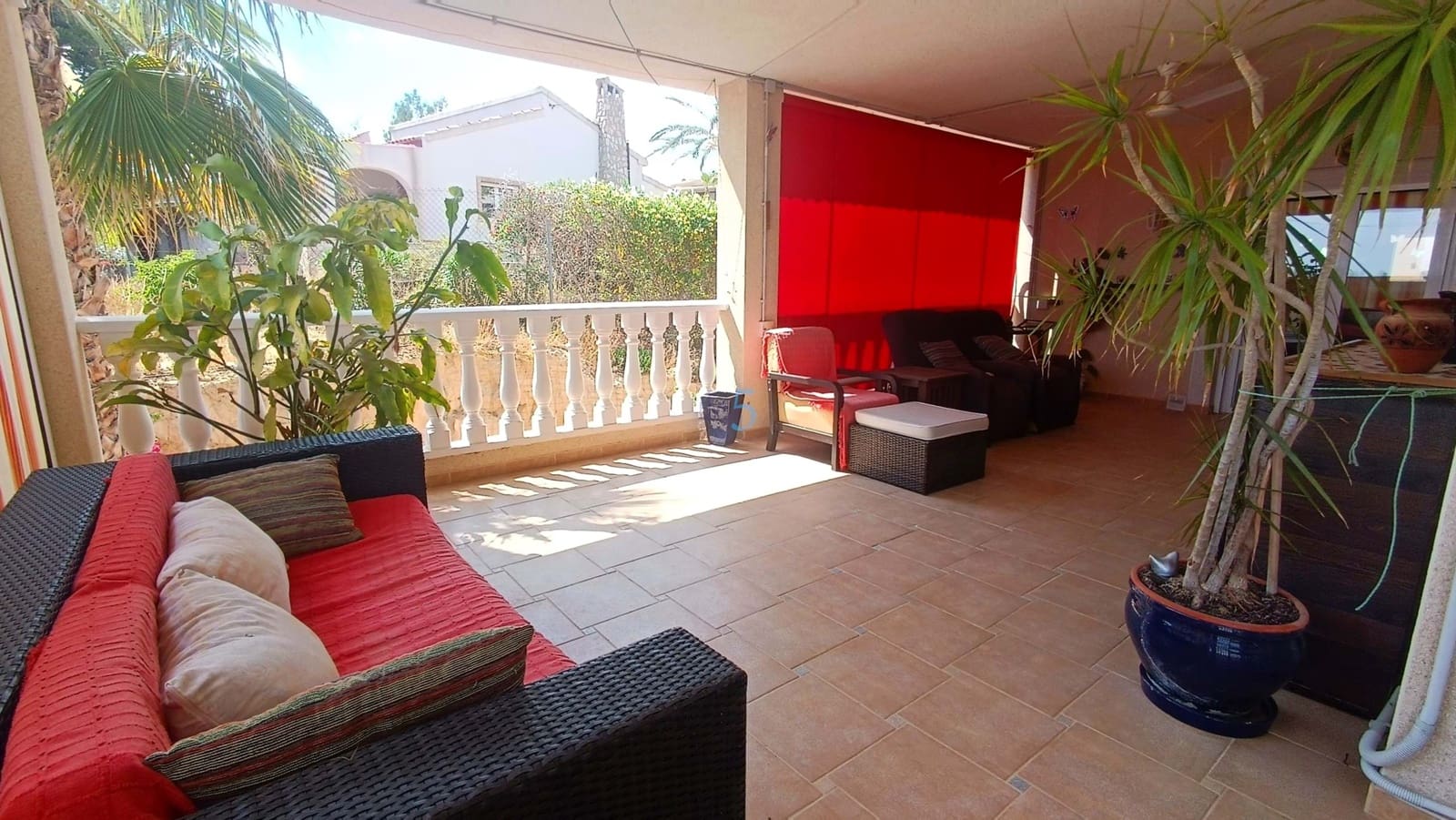 3 makuuhuone Huvila myytävänä paikassa Algorfa mukana uima-altaan 
autotalli - 599 990 € (Ref: 9038275)