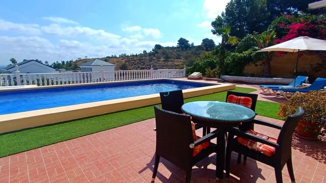 3 makuuhuone Huvila myytävänä paikassa Algorfa mukana uima-altaan 
autotalli - 599 990 € (Ref: 9038275)