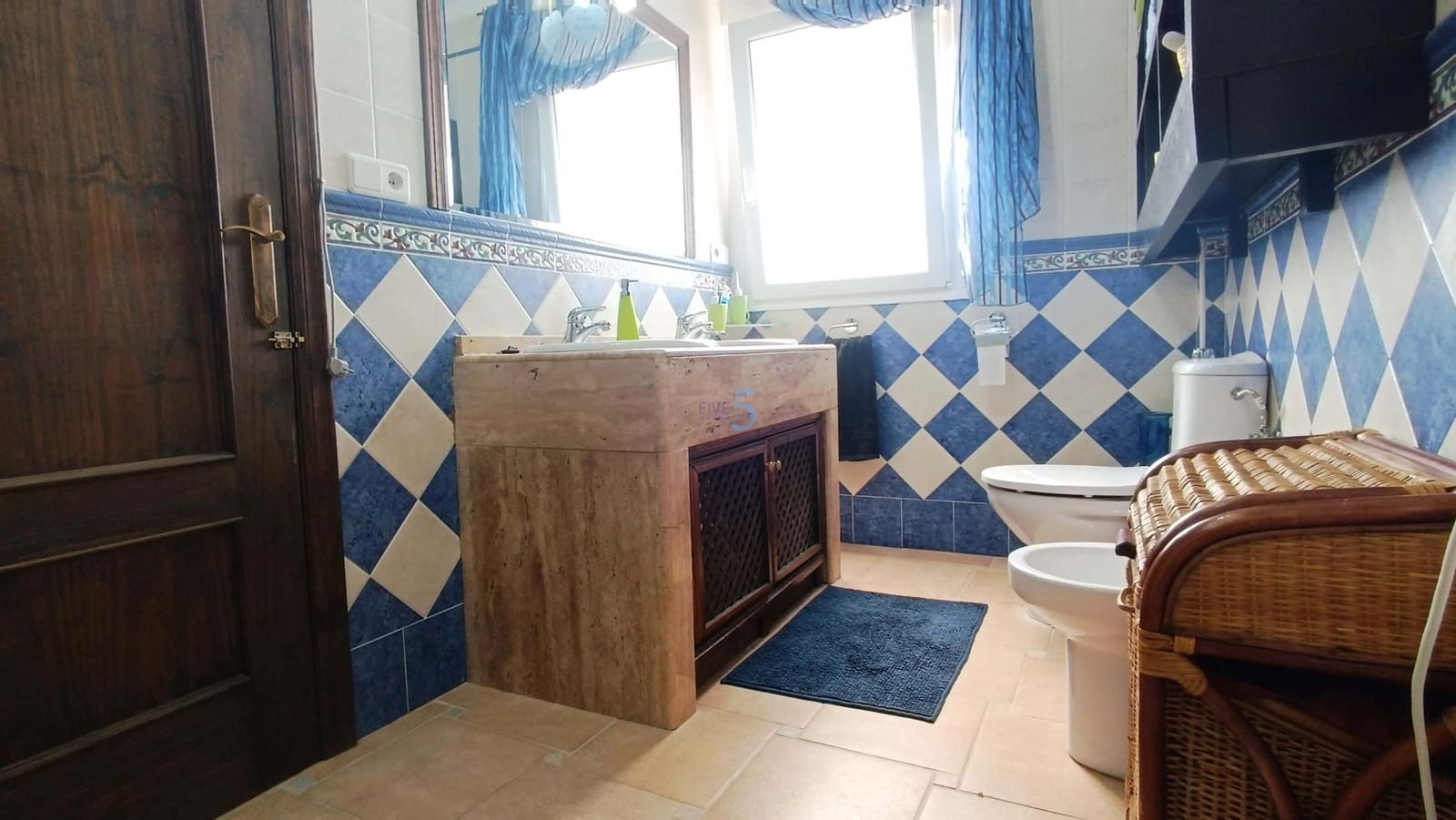 3 makuuhuone Huvila myytävänä paikassa Algorfa mukana uima-altaan 
autotalli - 599 990 € (Ref: 9038275)